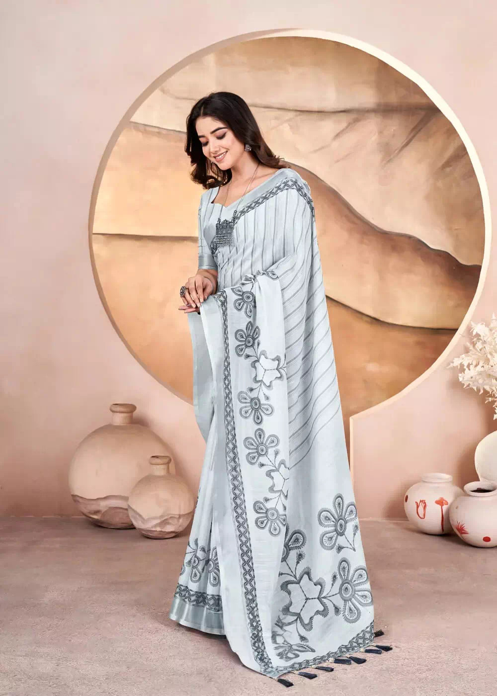 Grey Digital Print Pure Cotton Linen Saree With Matched Unstitched Blouse